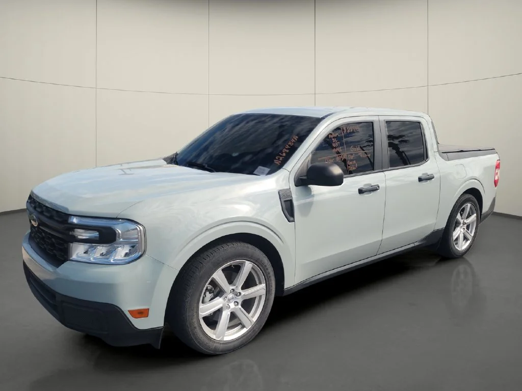 Used 2024 Green Ford XL image 3