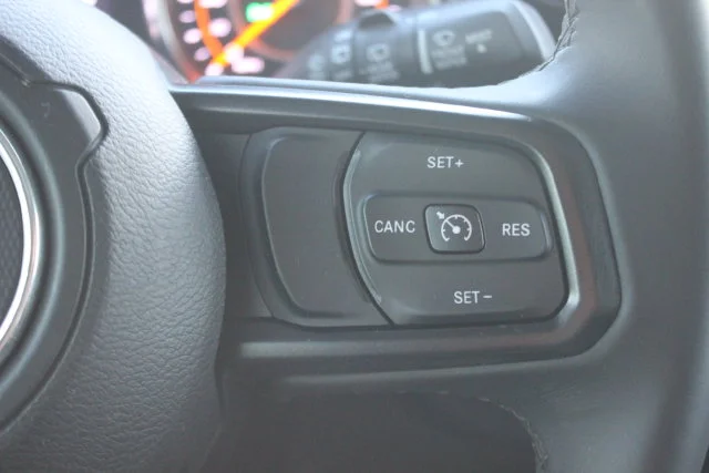 Used 2019 Gray Jeep Unlimited Sport S image 12