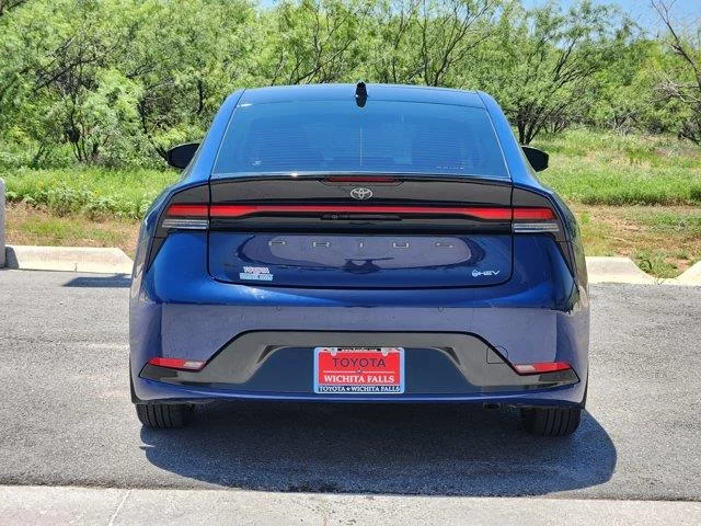 Used 2024 Reservoir Blue Toyota XLE image 6