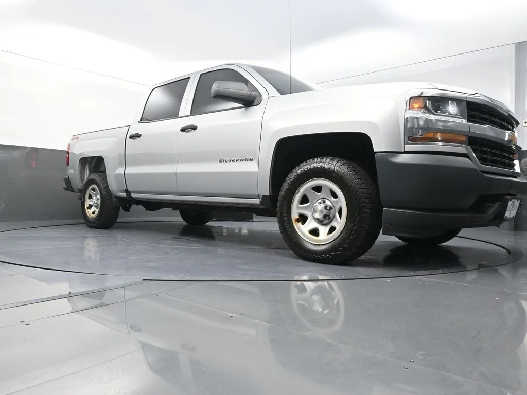 Used 2018 Silver Chevrolet WT image 21