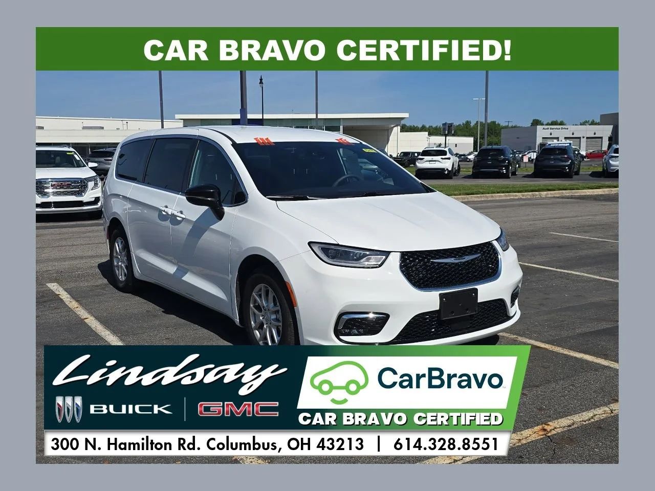 2025 Chrysler Pacifica Select's photo