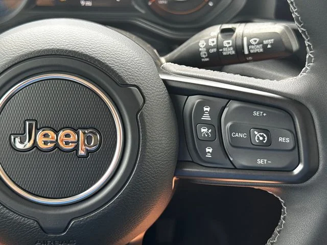 New 2026 Goldilocks Exterior Paint Jeep Sport S image 25