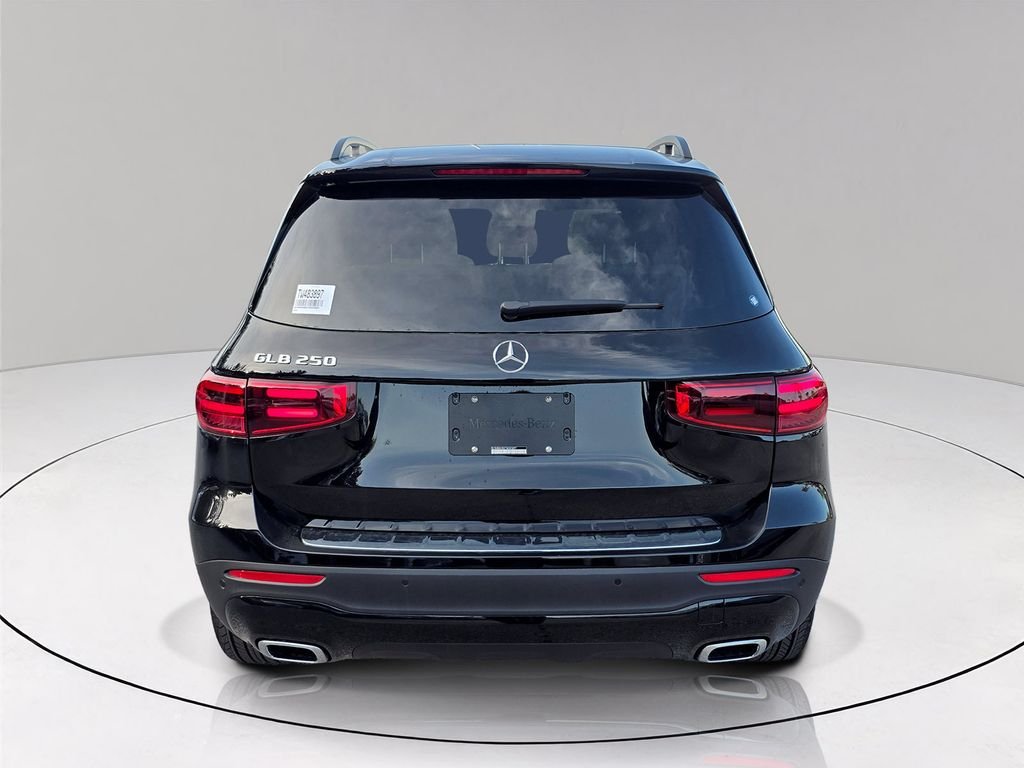New 2026 Night Black Mercedes-Benz GLB 250 image 5