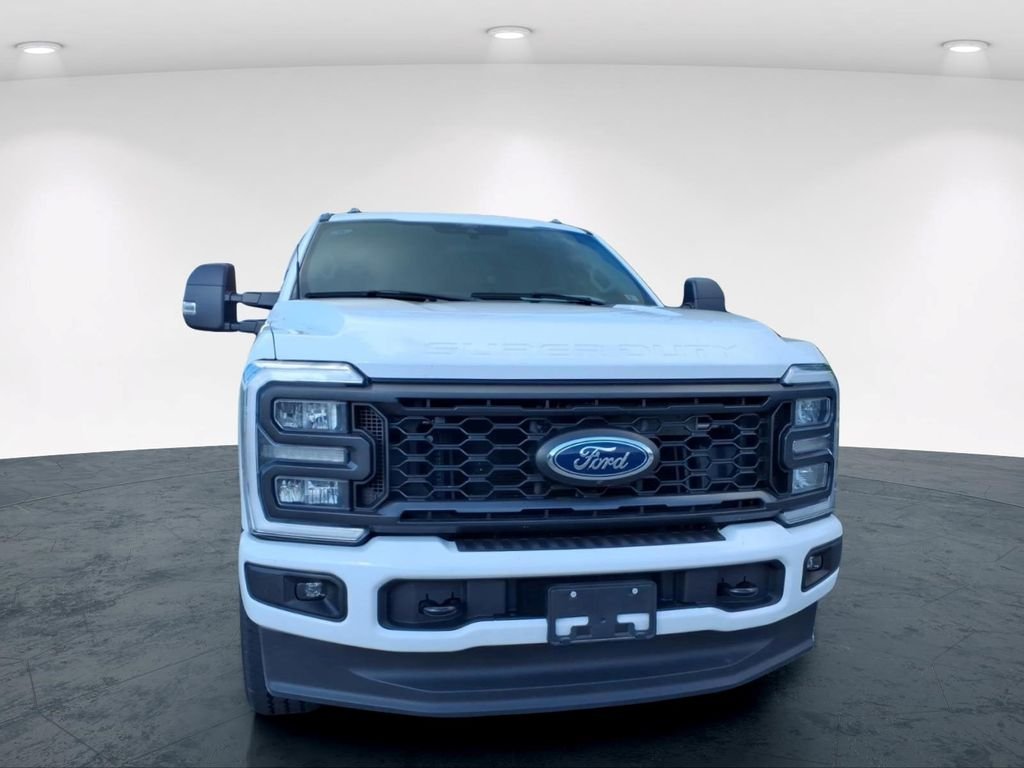 Used 2024 White Ford XL image 11