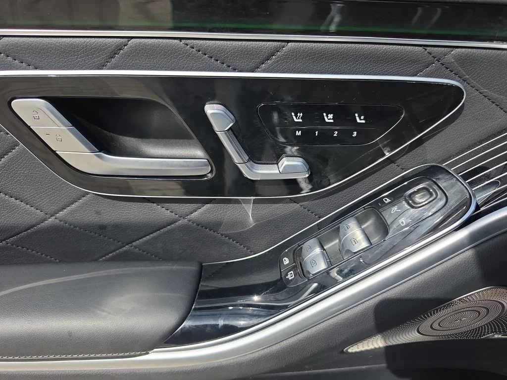 Used 2023 Black Mercedes-Benz S 580 image 20