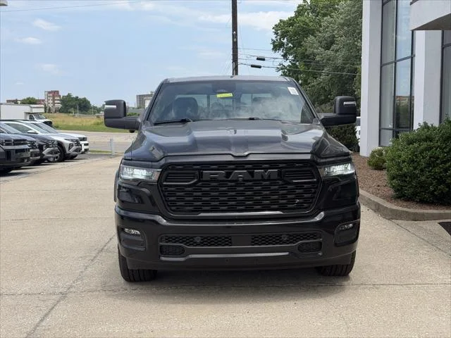 New 2026 Diamond Black Crystal Pearl-Coat Exterior Paint RAM BIG HORN image 19