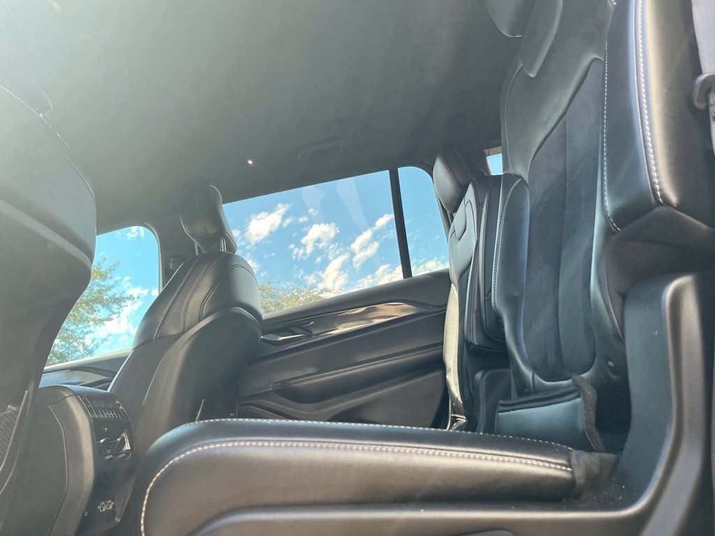 Used 2023 White Jeep Altitude image 10