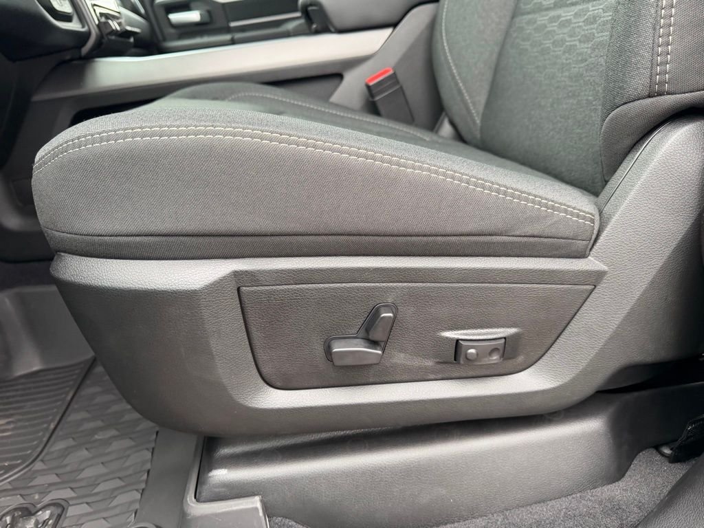 2026 RAM 3500 Big Horn - Photo 14