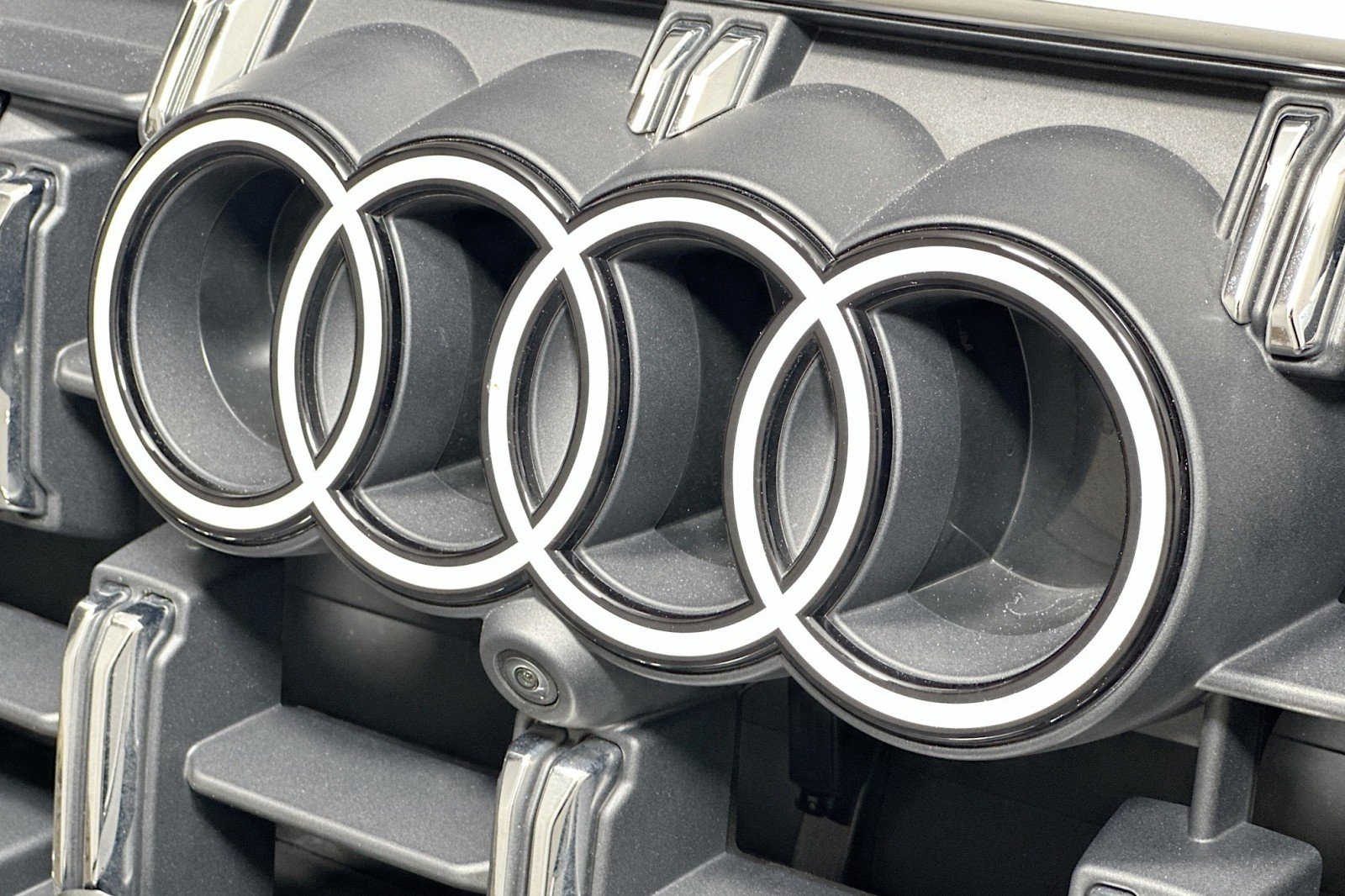 Used 2025 Samurai Gray Metallic Audi Premium image 14