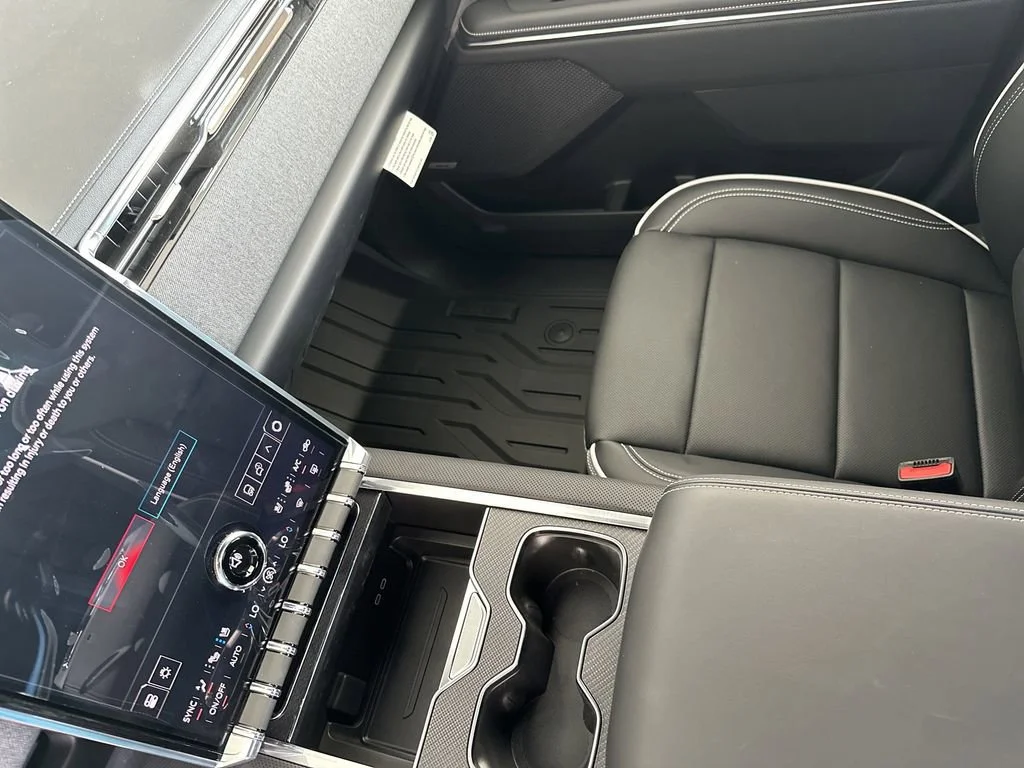 2026 GMC Sierra EV Elevation - Photo 25