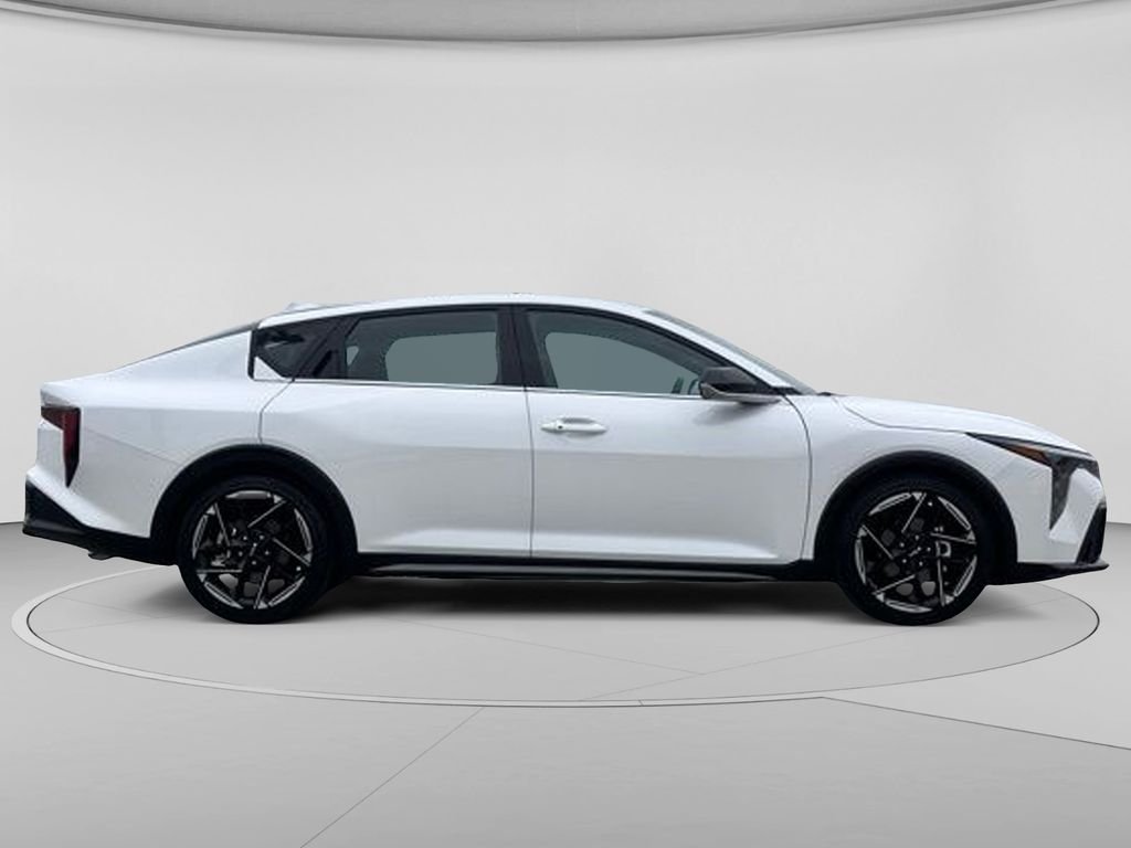 Used 2025 Snow White Pearl Kia GT-Line image 31