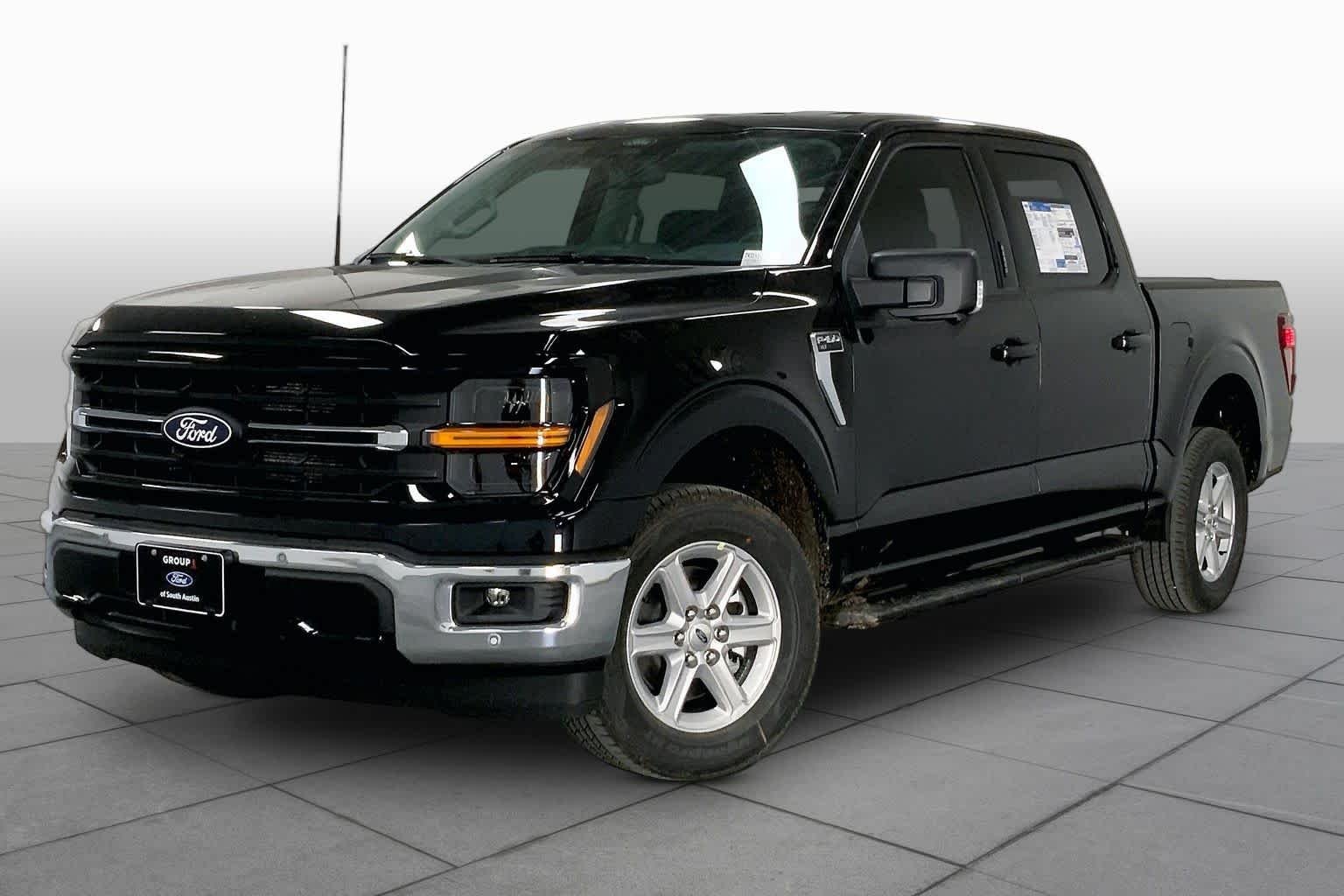 New 2026 Agate Black Metallic Ford XLT image 22