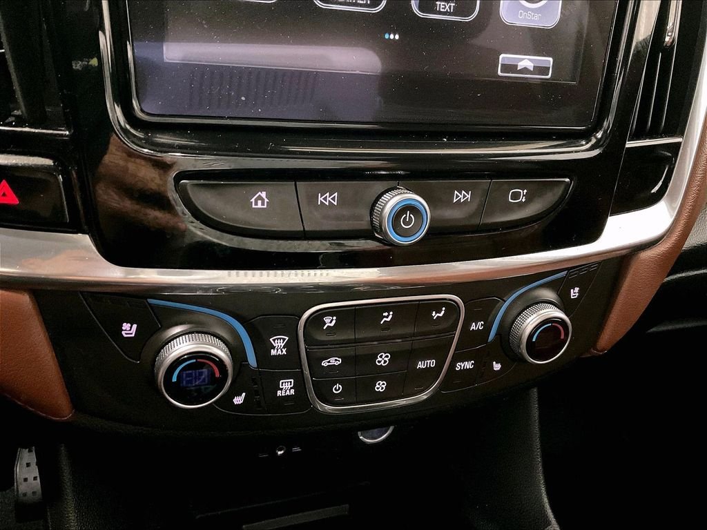 Used 2018 Mosaic Black Metallic Chevrolet High Country image 27
