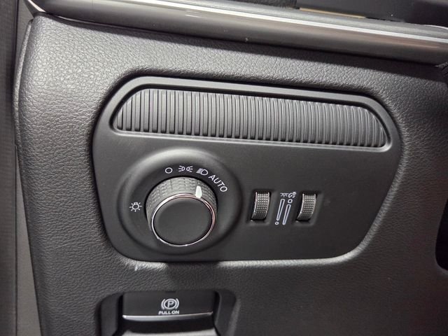 New 2026 Baltic-Gray Metallic Clear-Coat Exterior Paint Jeep Limited Altitude image 30