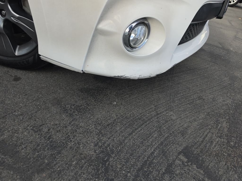Used 2016 White Toyota SE image 4