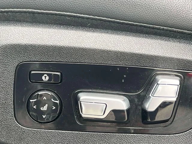 Used 2019 Gray BMW xDrive50i image 24