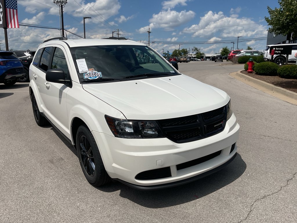 Used 2020 Vice White Dodge SE Value image 2