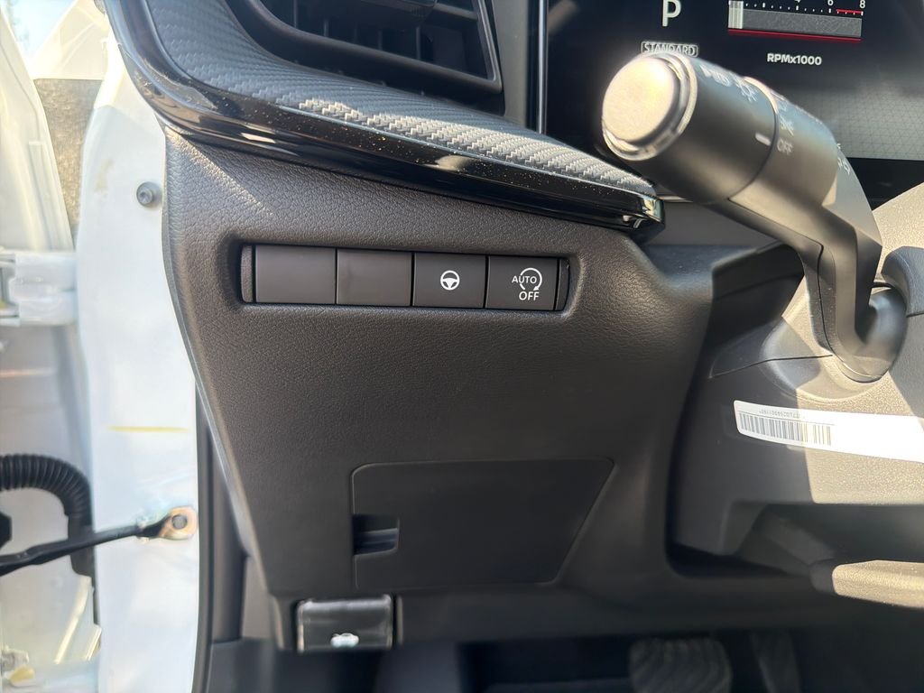 New 2026 Nissan Kicks SR 4D Sport Utility