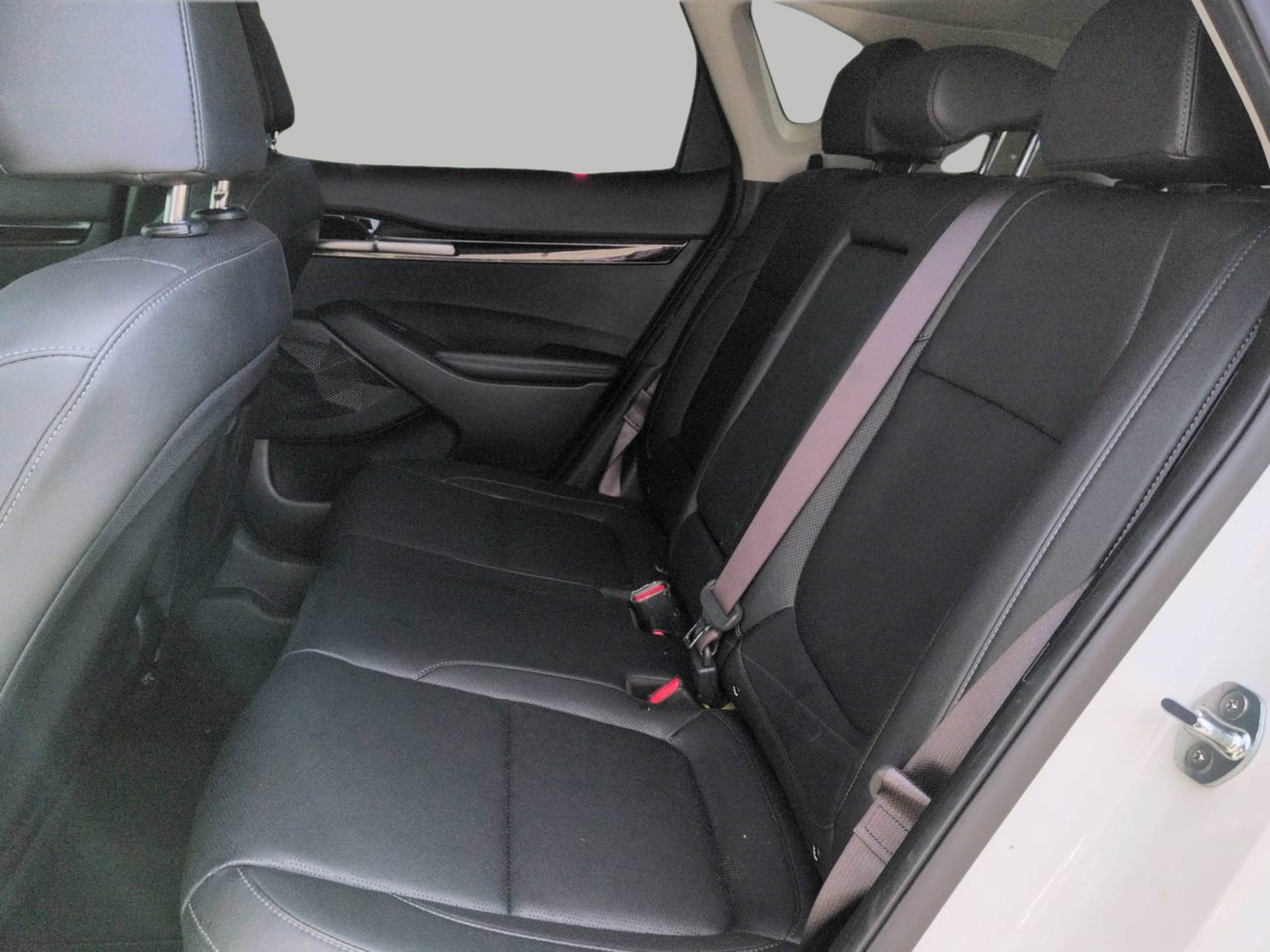 Certified Used 2024 Snow White Pearl Kia EX image 10