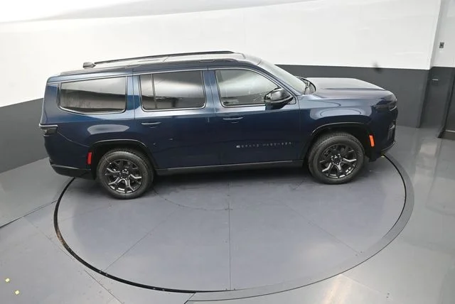 New 2026 Fathom Blue Pearl-Coat Exterior Paint Jeep Limited Altitude image 18