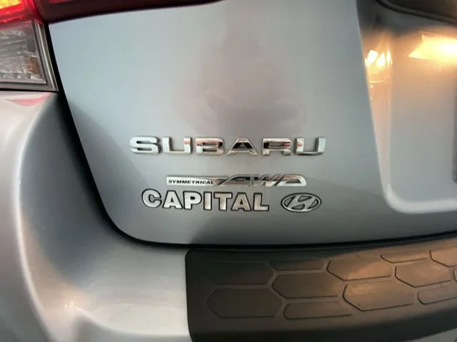 Used 2018 Silver Subaru 2.0i Limited image 27