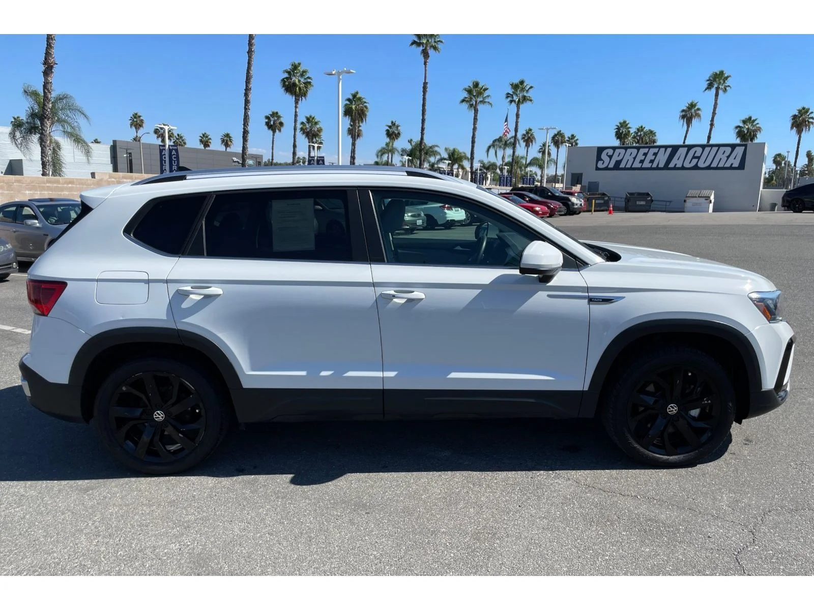 Used 2023 Pure White Volkswagen SE image 6