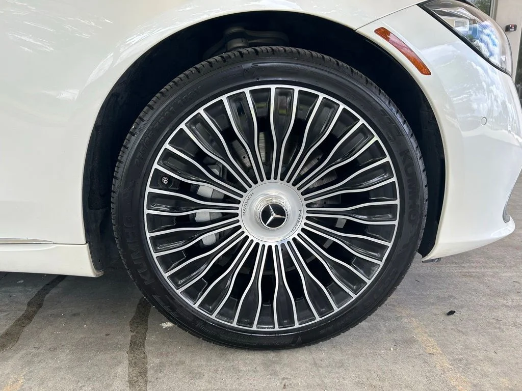 Used 2021 White Mercedes-Benz Maybach S 580 image 20