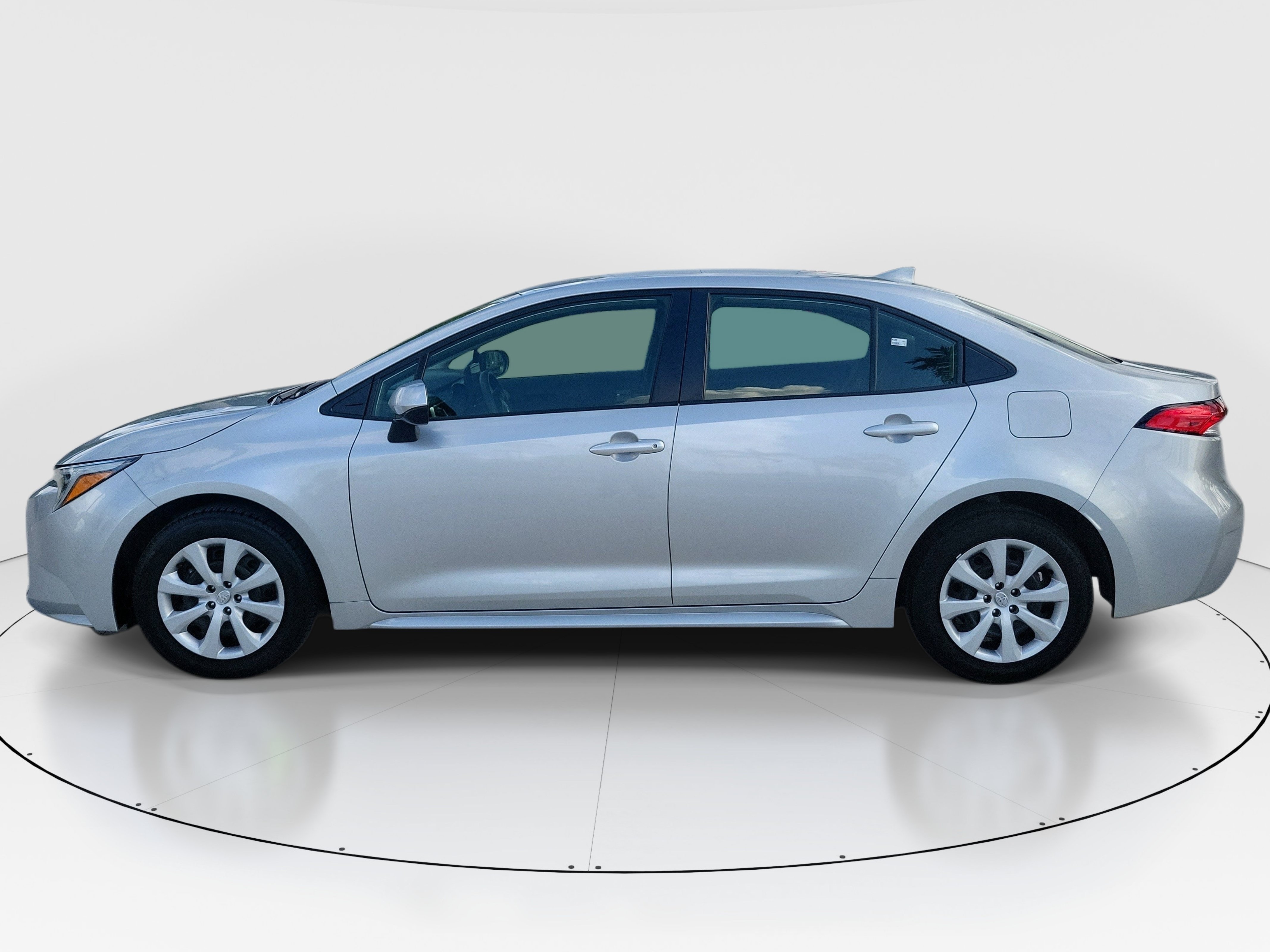 Used 2024 Classic Silver Metallic Toyota Hybrid LE image 4