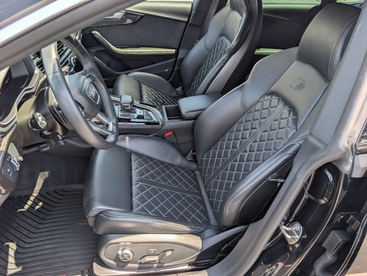 Used 2023 Mythos Black Metallic Audi Premium Plus image 16