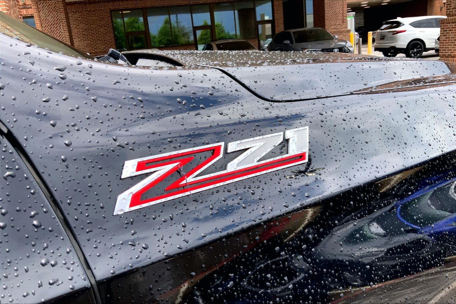 Used 2022 Black Chevrolet Z71 image 10