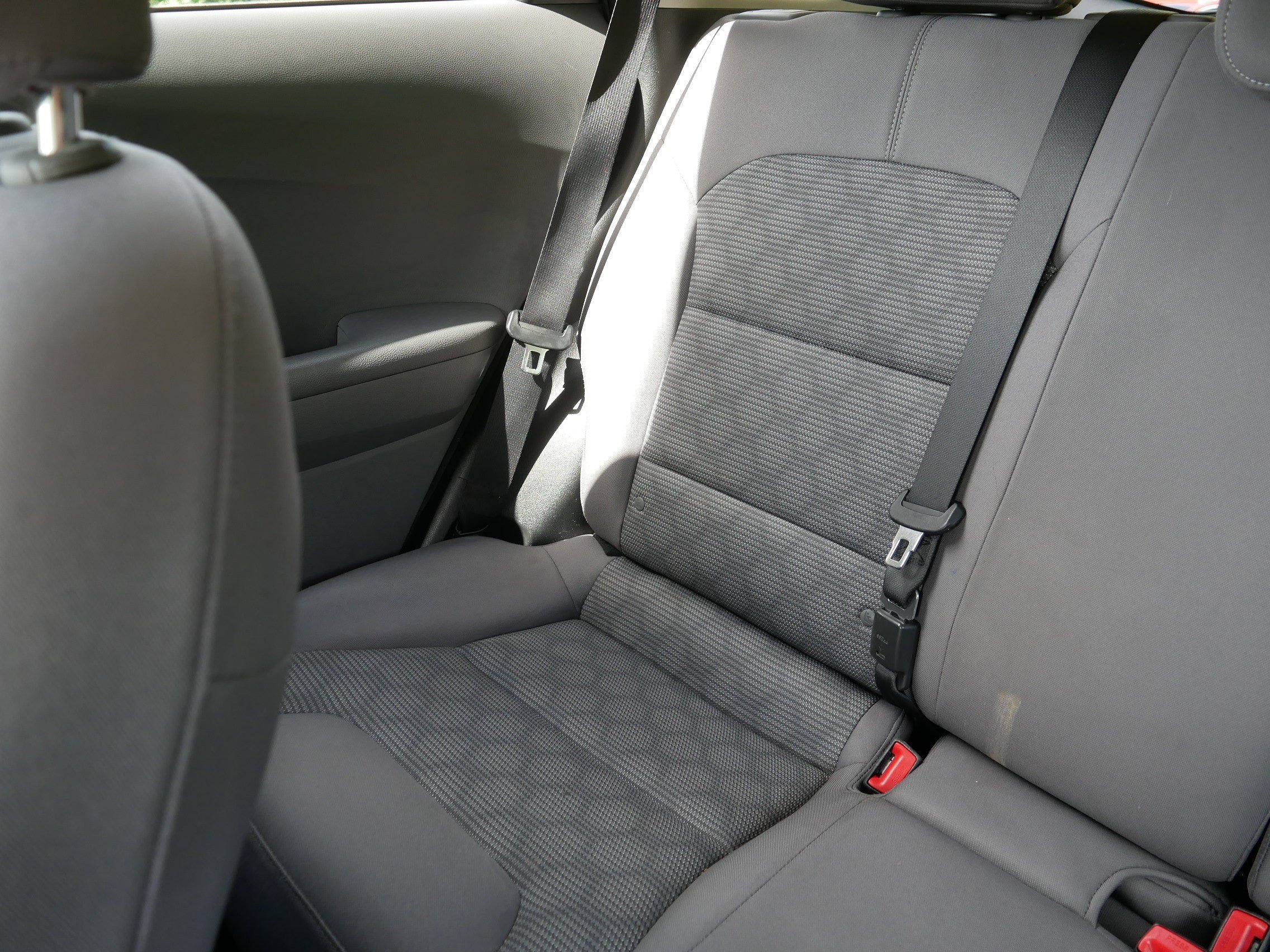 Used 2018 Aurora Black Pearl Kia FE image 12
