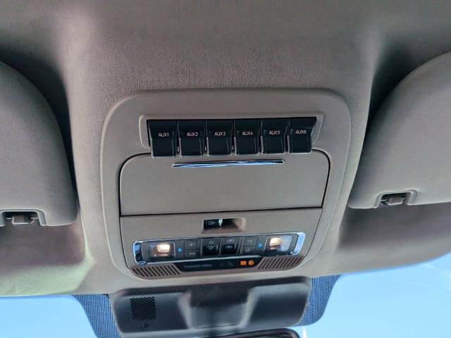 New 2027 Star White Metallic Tri-Coat Ford F-250® Platinum® image 75