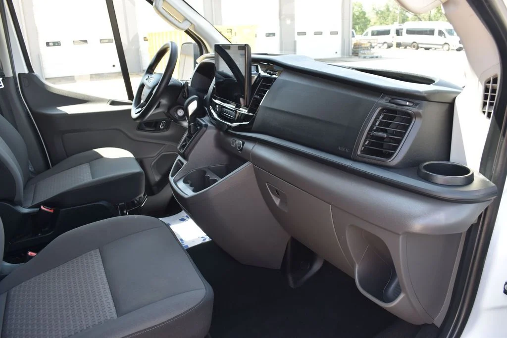 Used 2023 Oxford White Ford XLT image 16