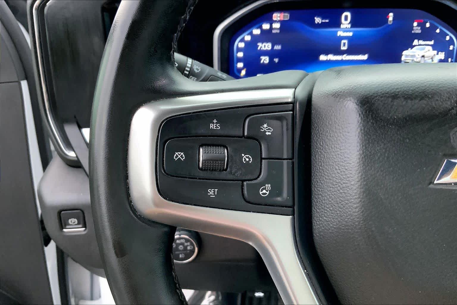 Used 2025 Summit White Chevrolet LT image 23
