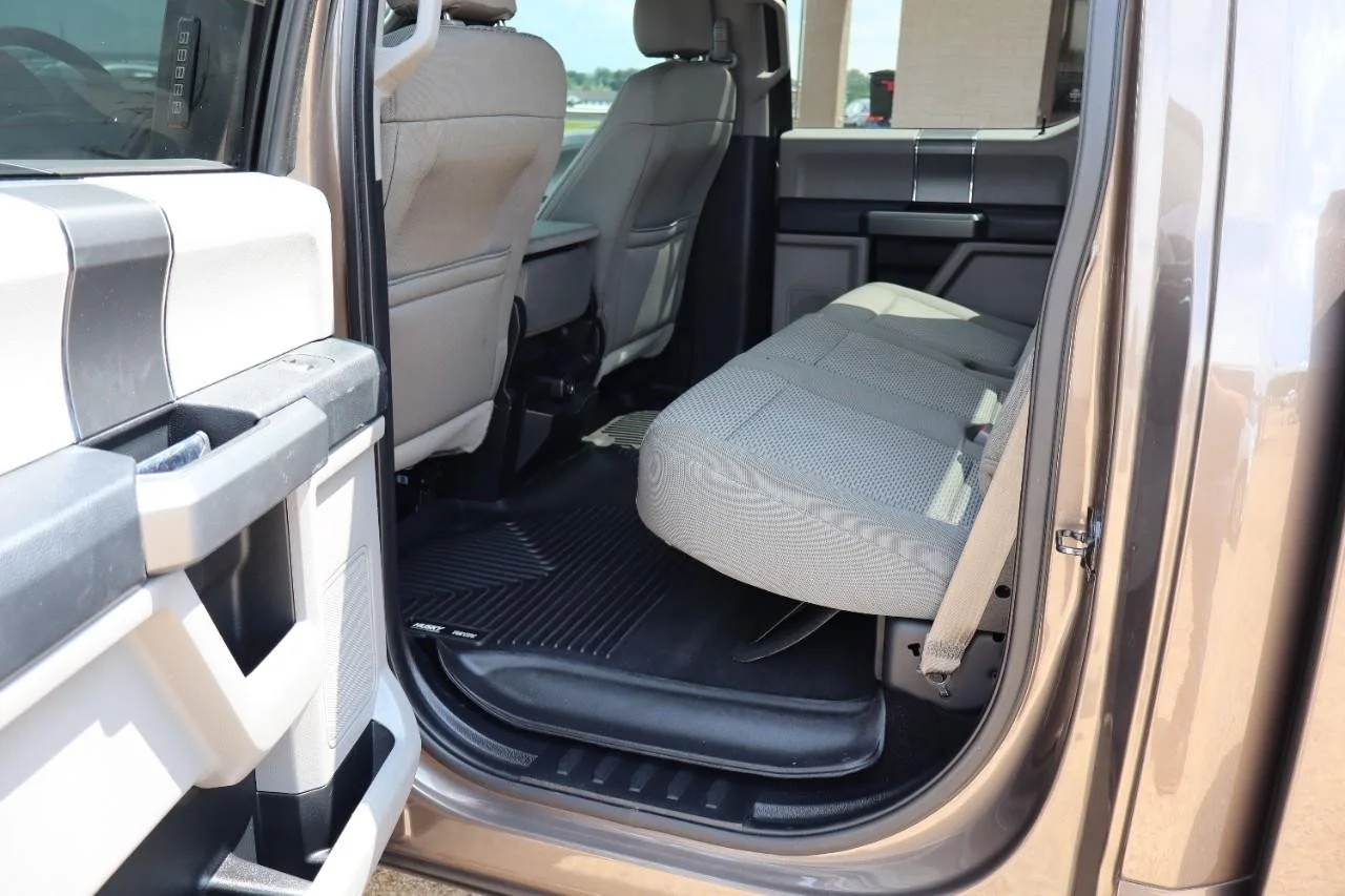 Used 2016 Caribou Metallic Ford XLT image 28