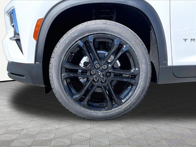 2027 Chevrolet Traverse LT - Photo 7