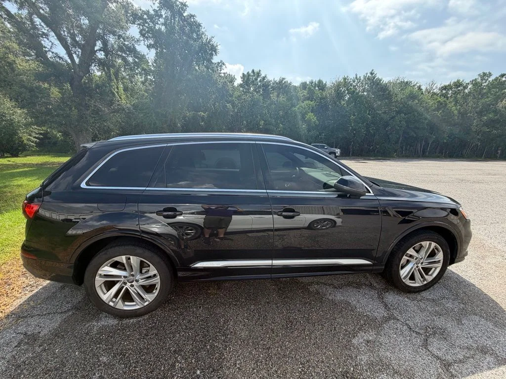 Used 2020 Black Audi 45 Premium image 8