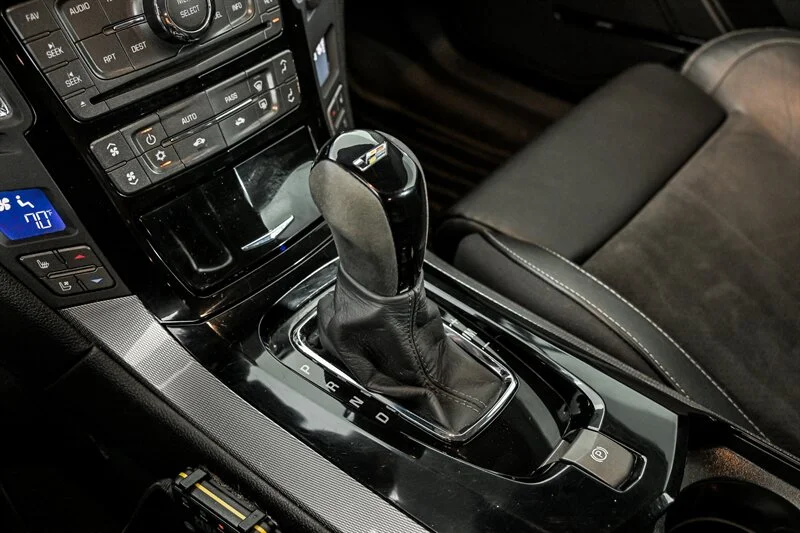 Used 2014 Black Diamond Tricoat Cadillac  image 29