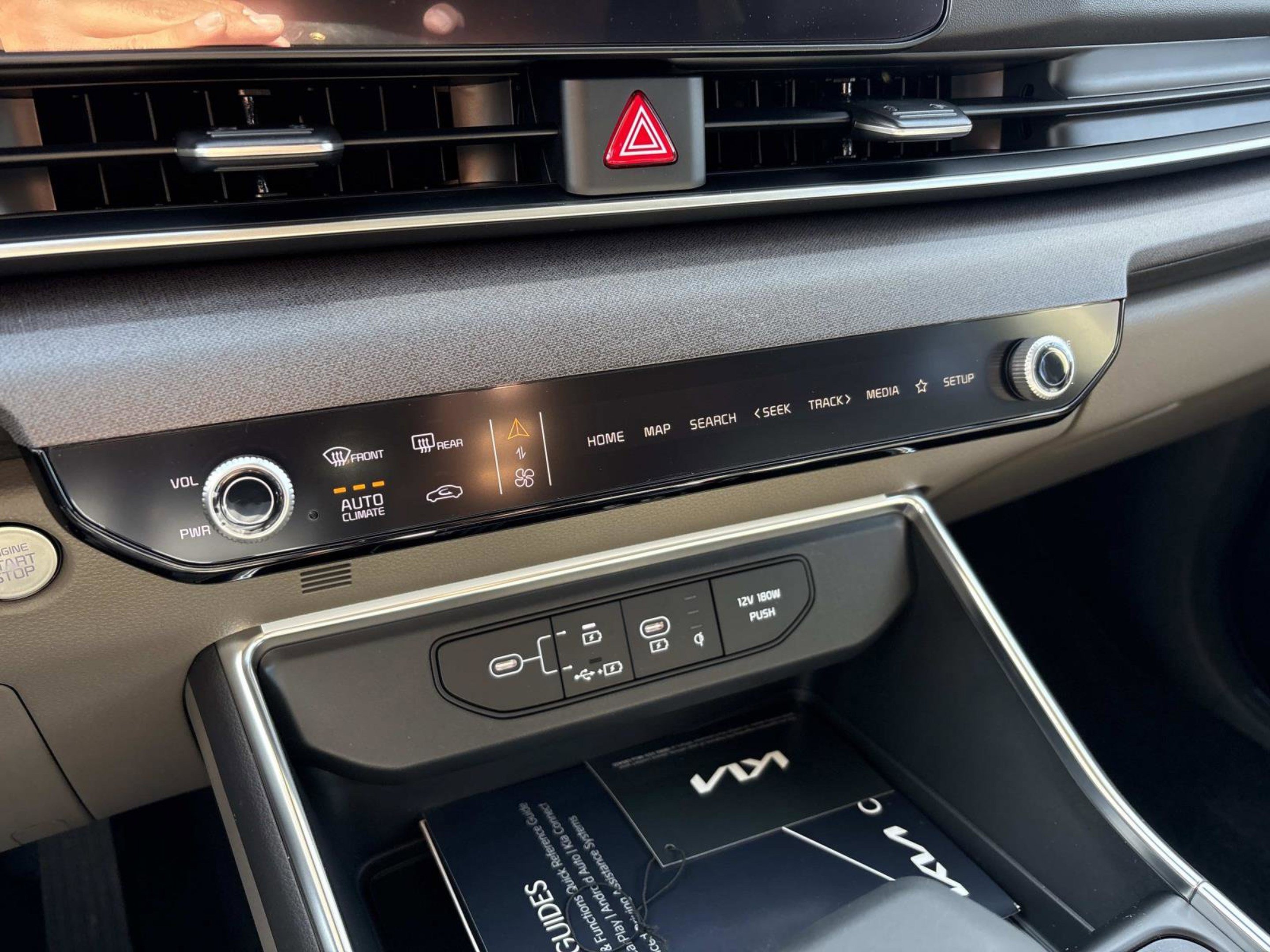 2026 Kia Carnival EX - Photo 28