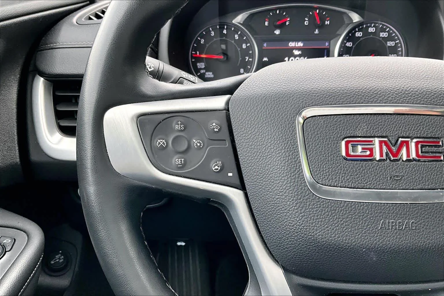 Used 2024 Summit White GMC SLT image 23