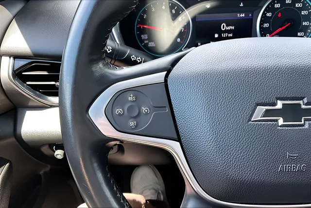 Used 2020 Silver Ice Metallic Chevrolet LT image 10