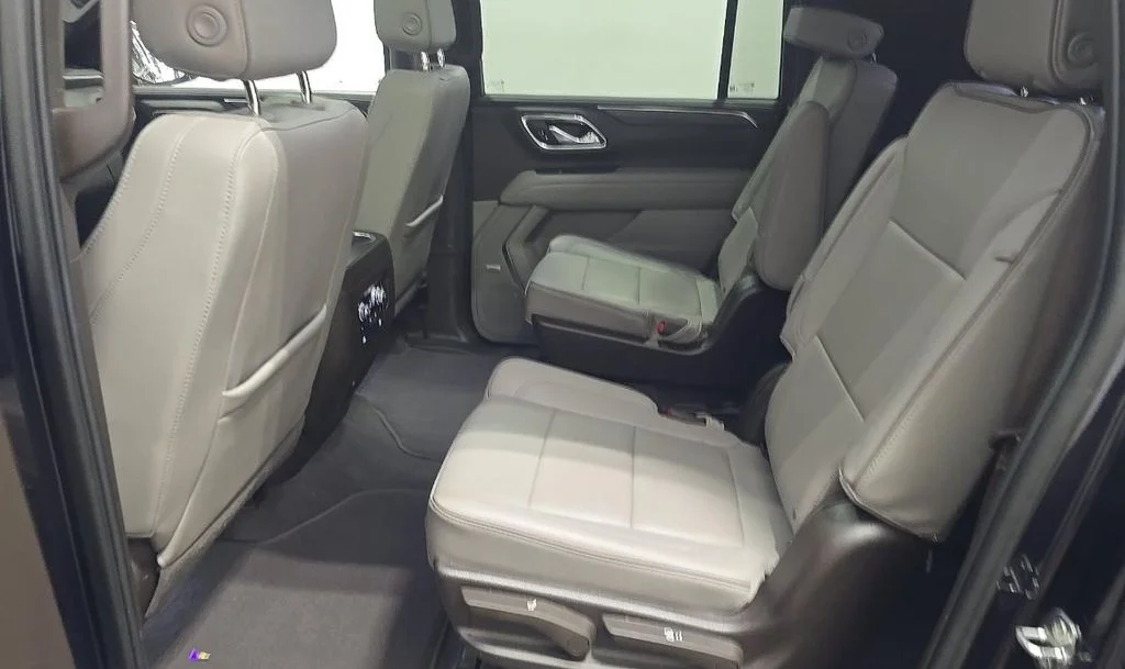 Used 2023 Blue GMC SLT image 11
