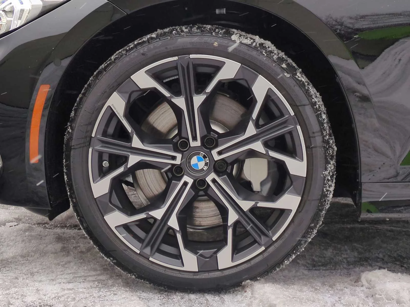 New 2026 Jet Black BMW 330i NA xDrive image 14
