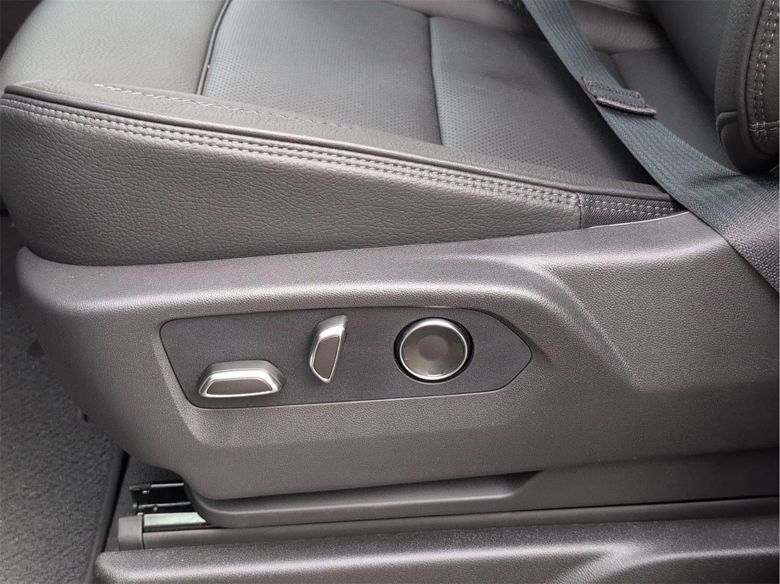 New 2026 Onyx Black GMC Denali image 31