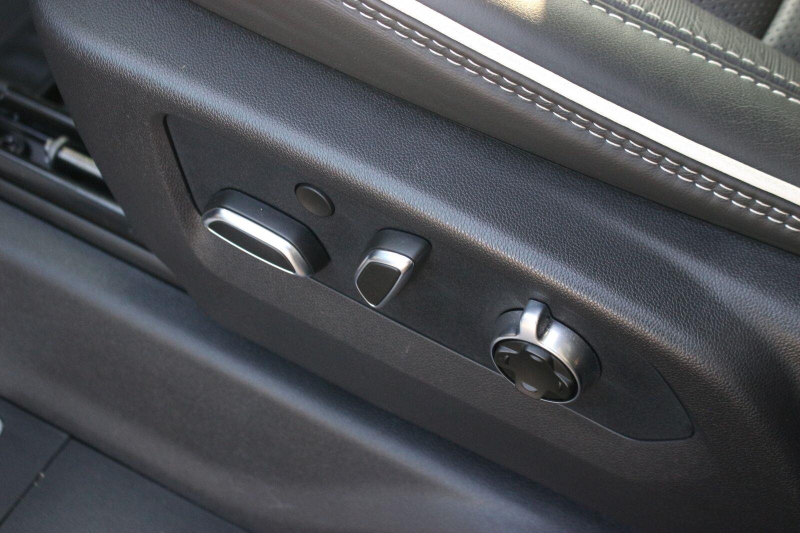 Used 2026 Onyx Black GMC AT4X image 18