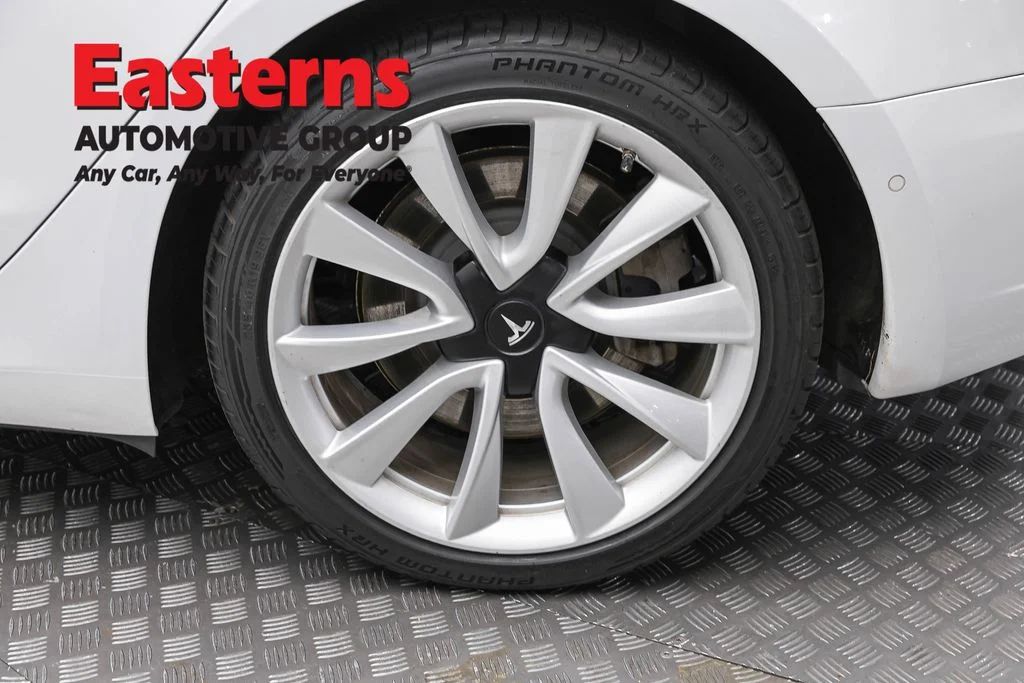 Used 2019 White Tesla Long Range image 8
