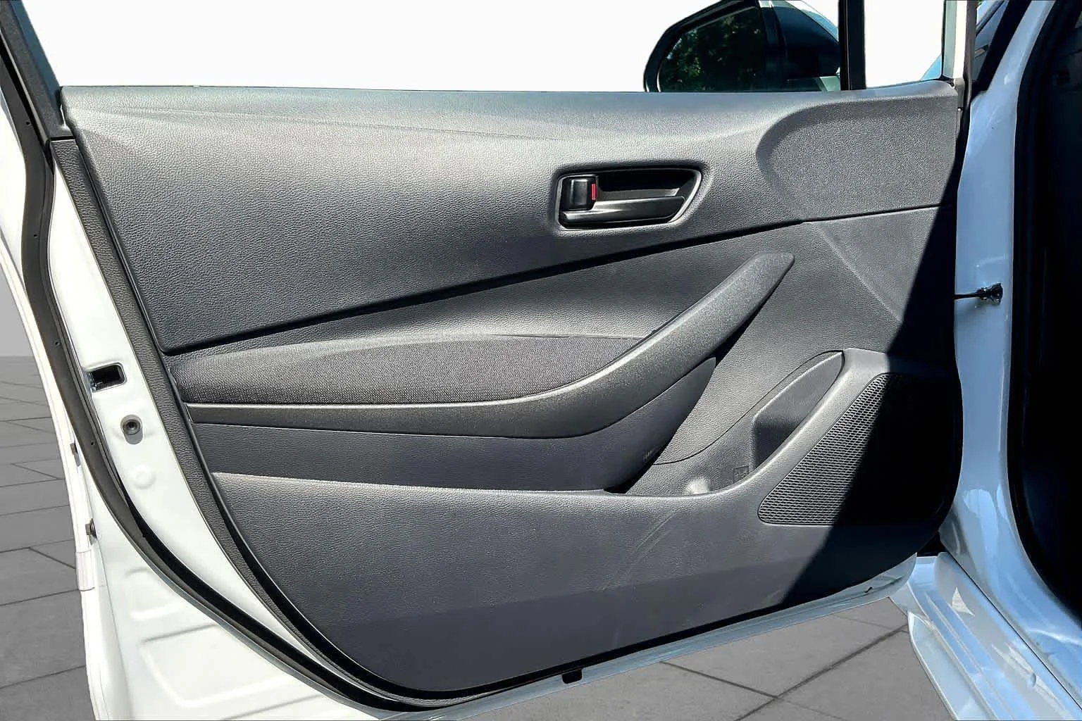 Used 2026 Ice Cap Toyota LE image 21
