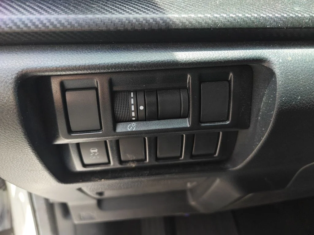 Used 2021 White Subaru Base image 13