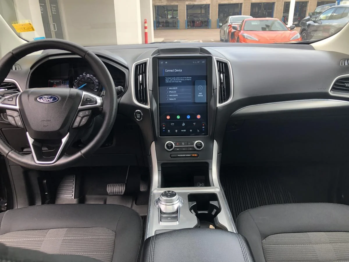 Used 2022 Black Ford SEL AWD image 18