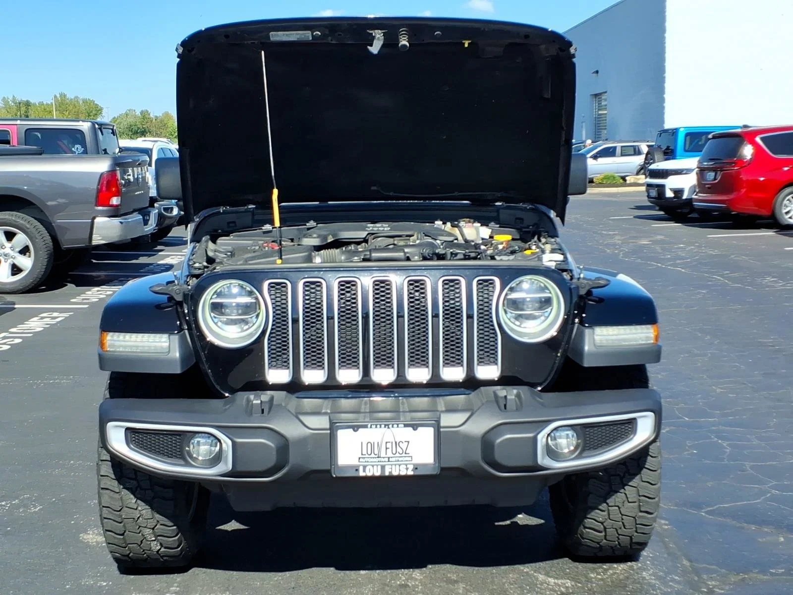 Used 2018 Black Clearcoat Jeep Sahara image 30